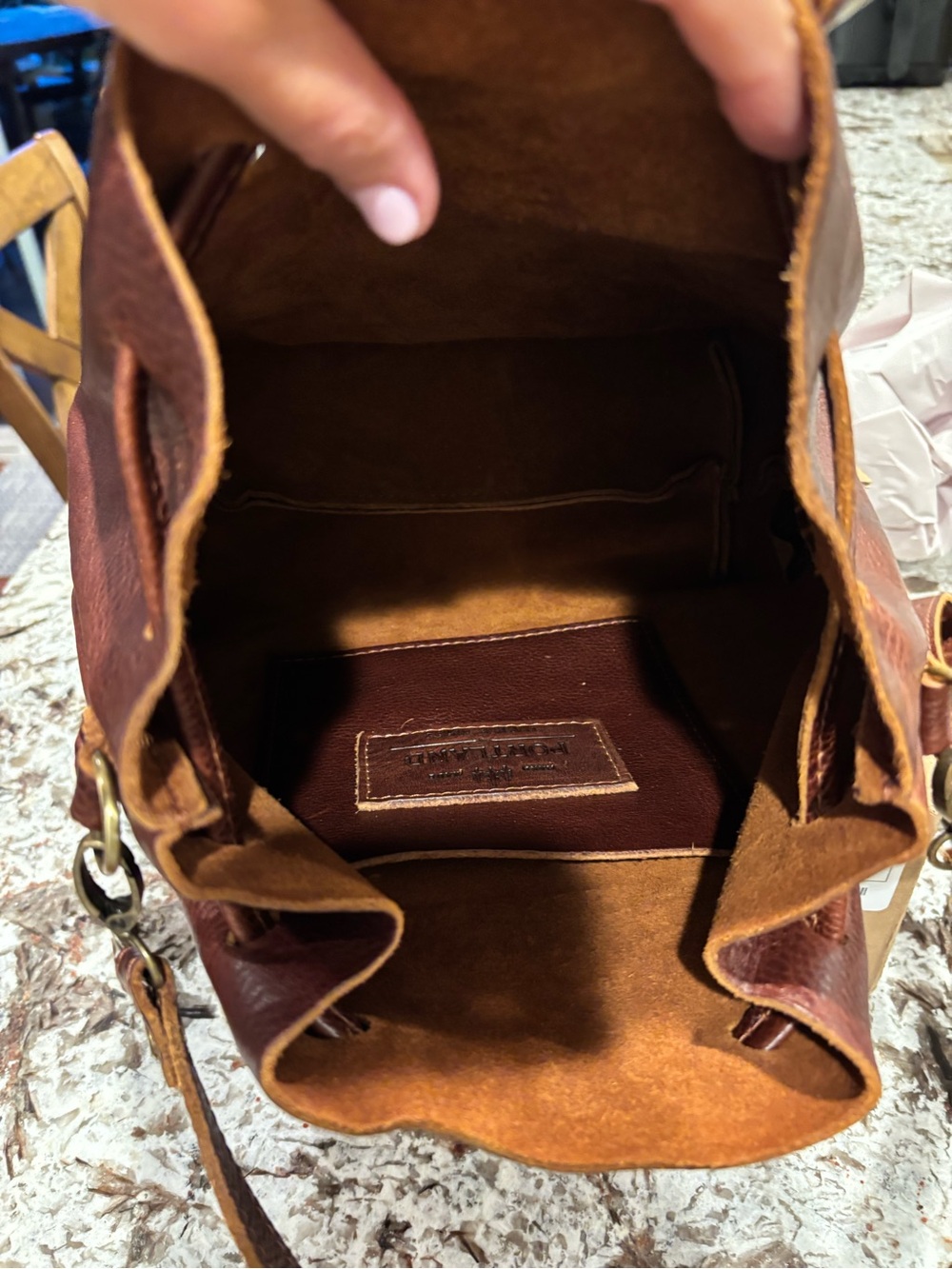 Portland Leather Large Bucket Bag- Nutmeg - Picture 4 of 7
